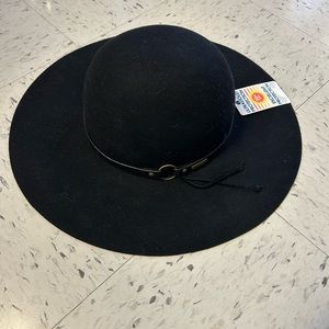 Felt hat from kooringal